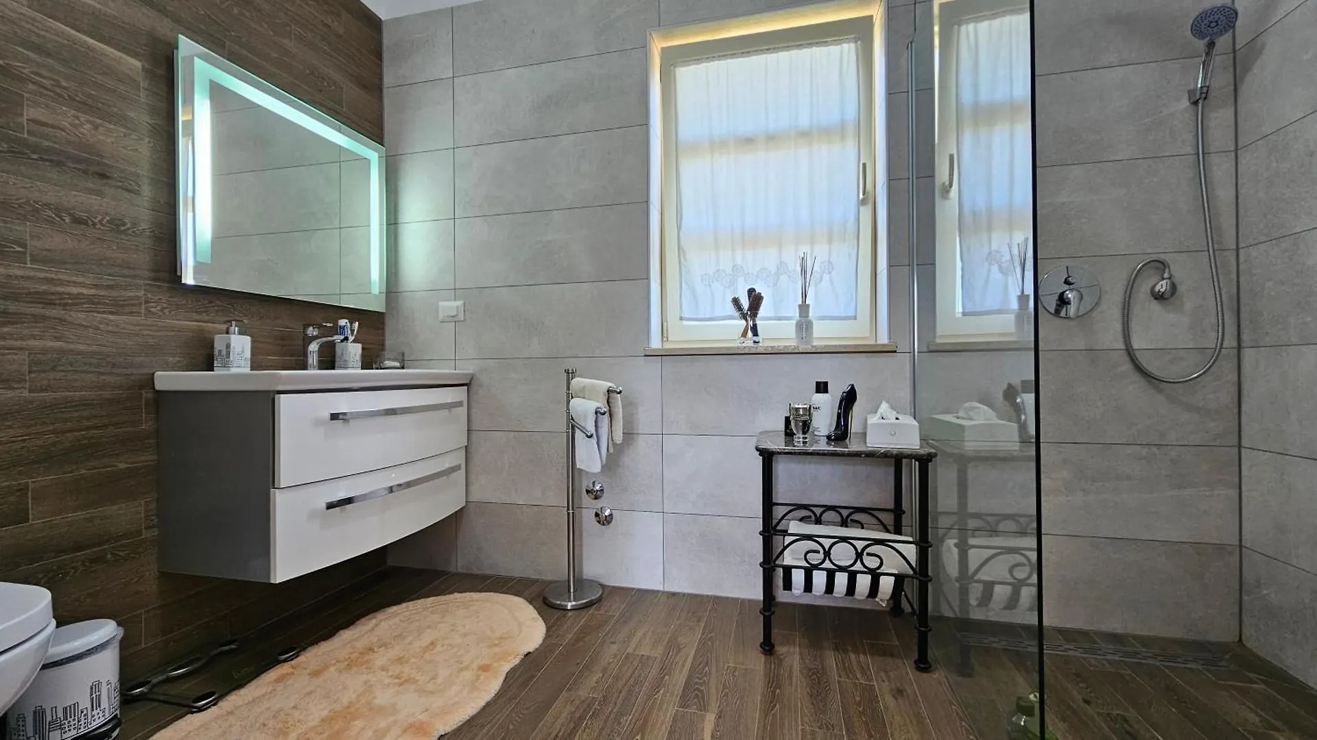 Ginocchetti Villa Kastelir
